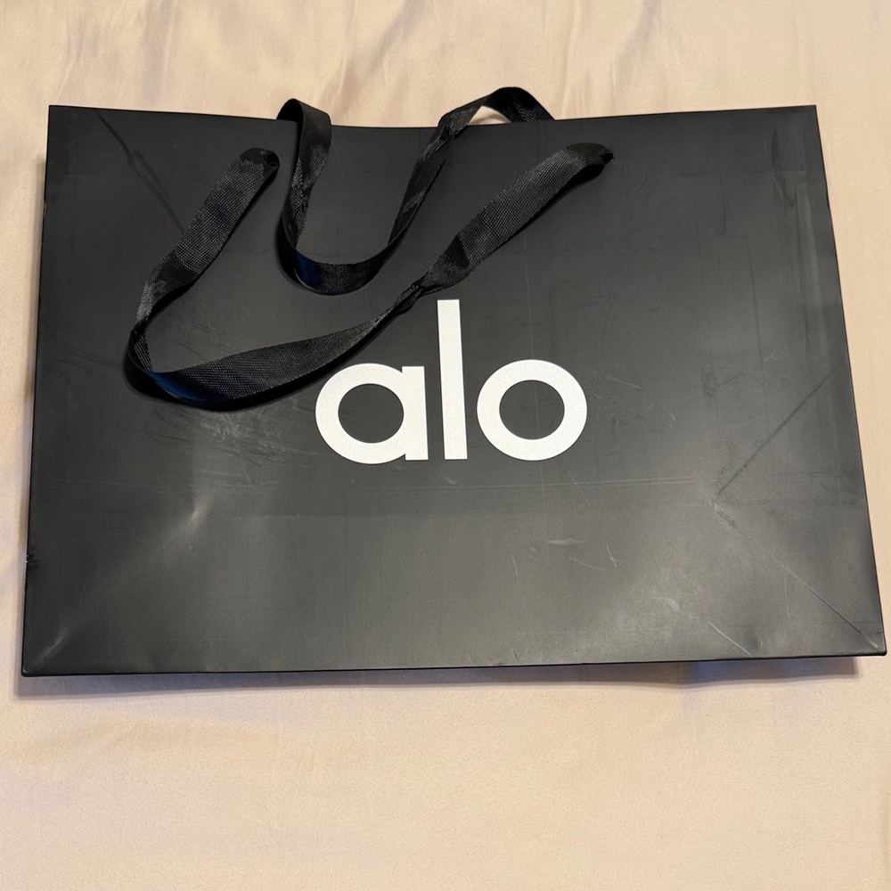 Alo Black Shopping Bag